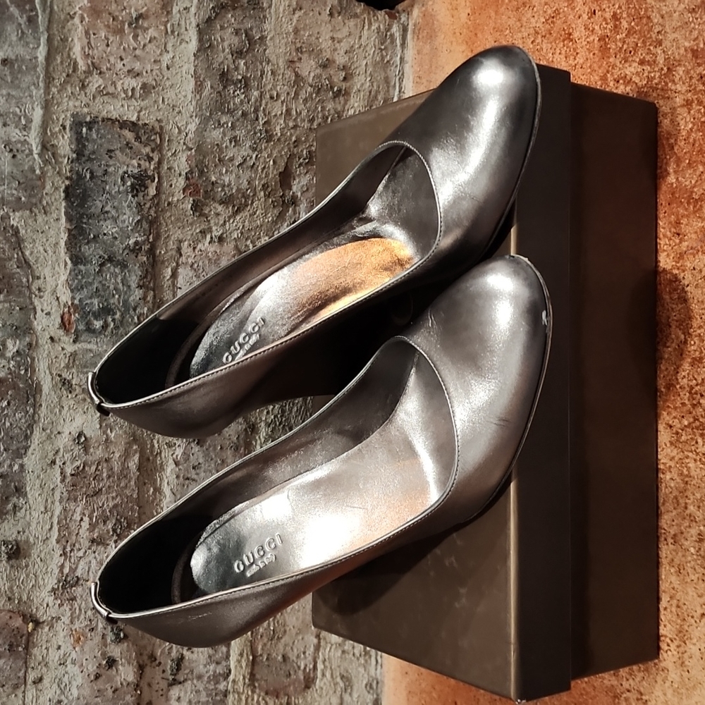 Gucci Sasso Metallic Leather Wedge Heels